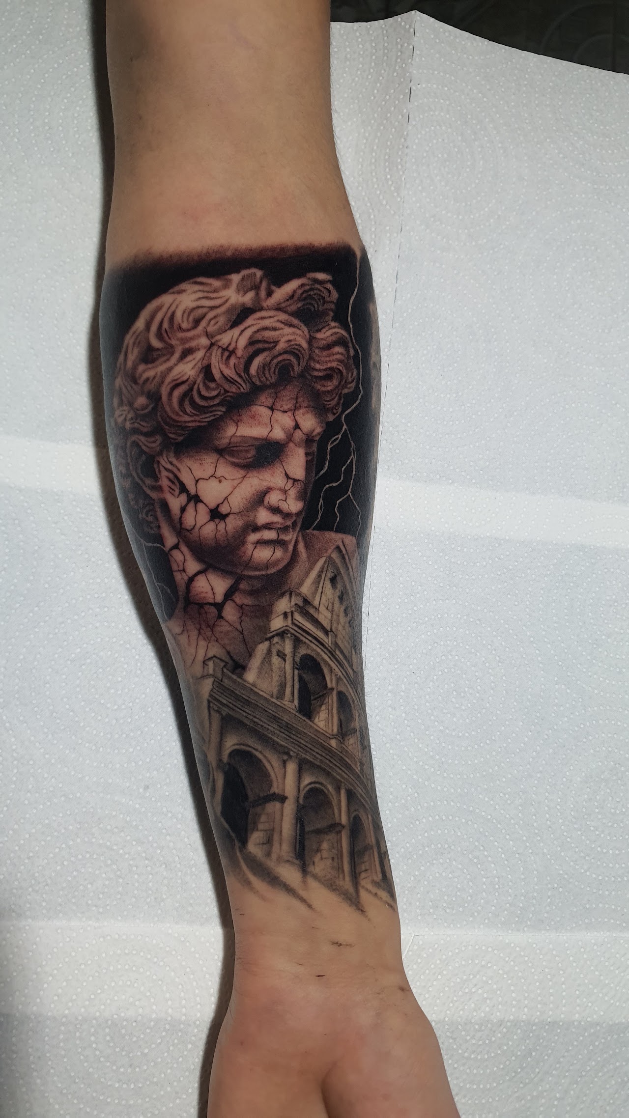 Trabajo de tatuaje realista hecho en MOB Tattoo Estudio